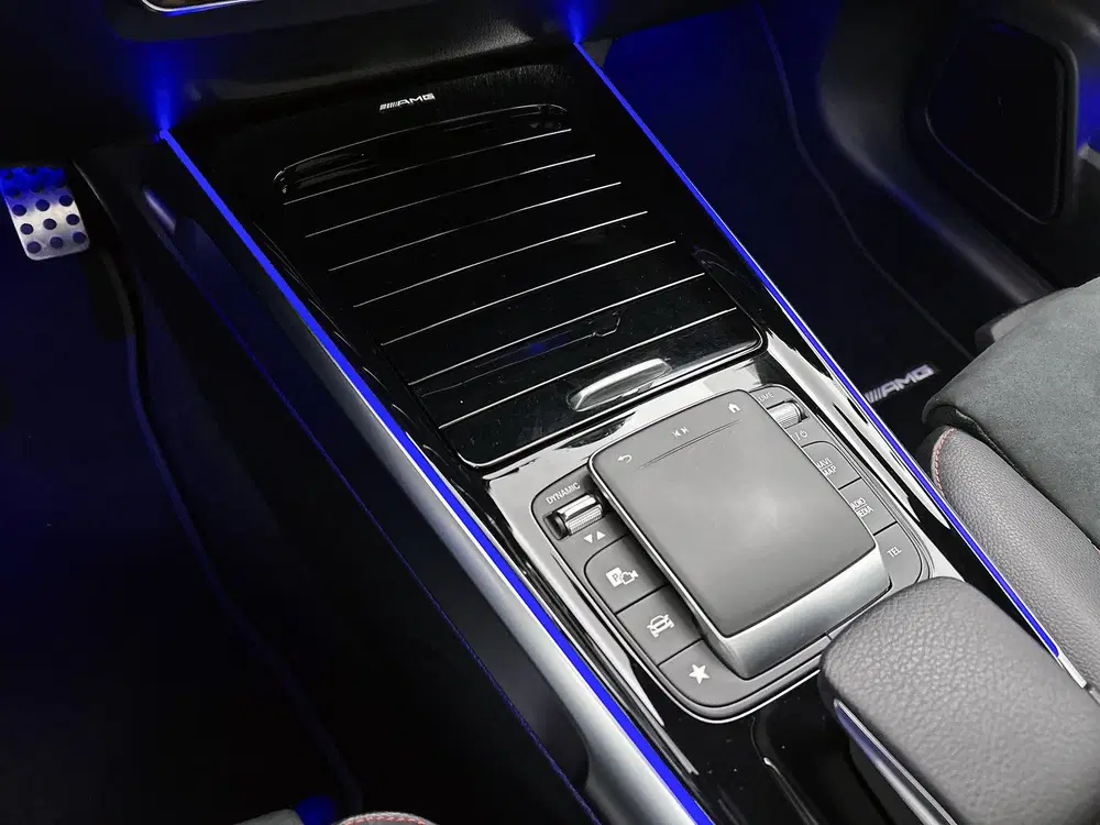 Mercedes-Benz GLB 180 Business Solution AMG uit 2022, foto 12