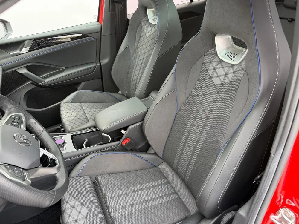 Volkswagen Tiguan 1.5 eTSI R-Line Edition uit 2024, foto 9