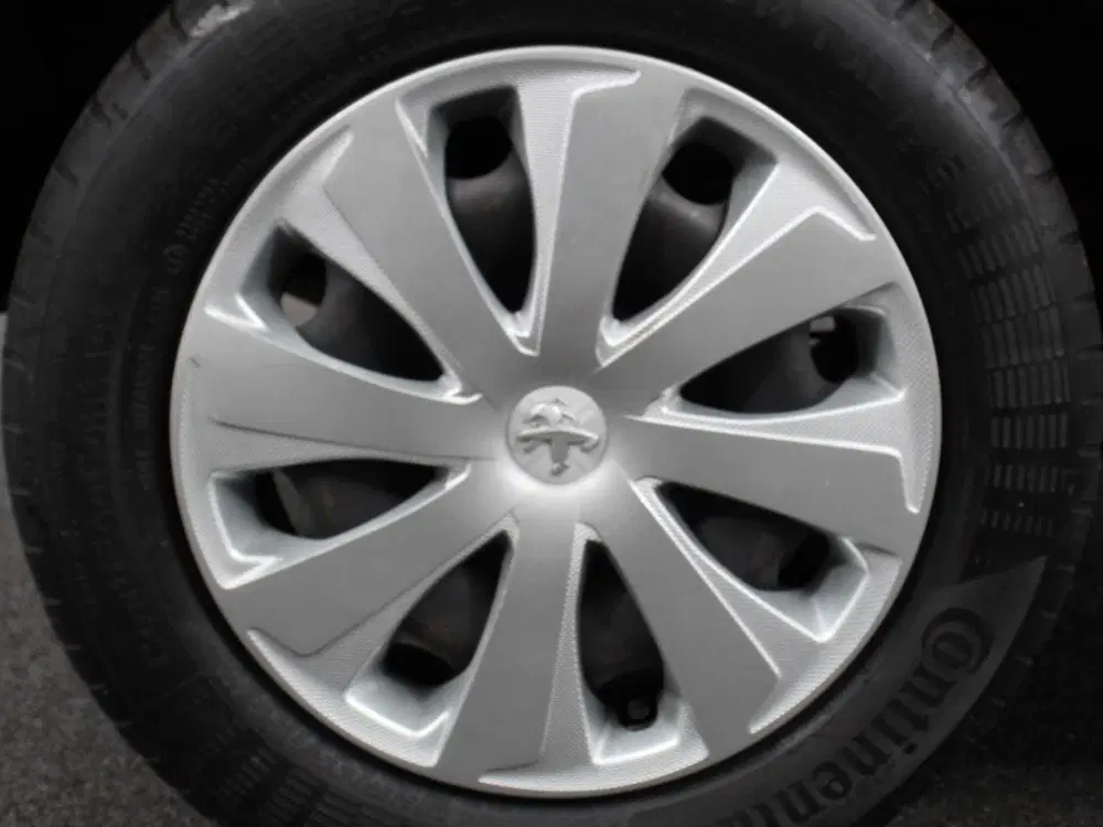 Peugeot 108 1.0 e-VTi Active Airco Bluetooth Led 5 deu uit 2021, foto 4
