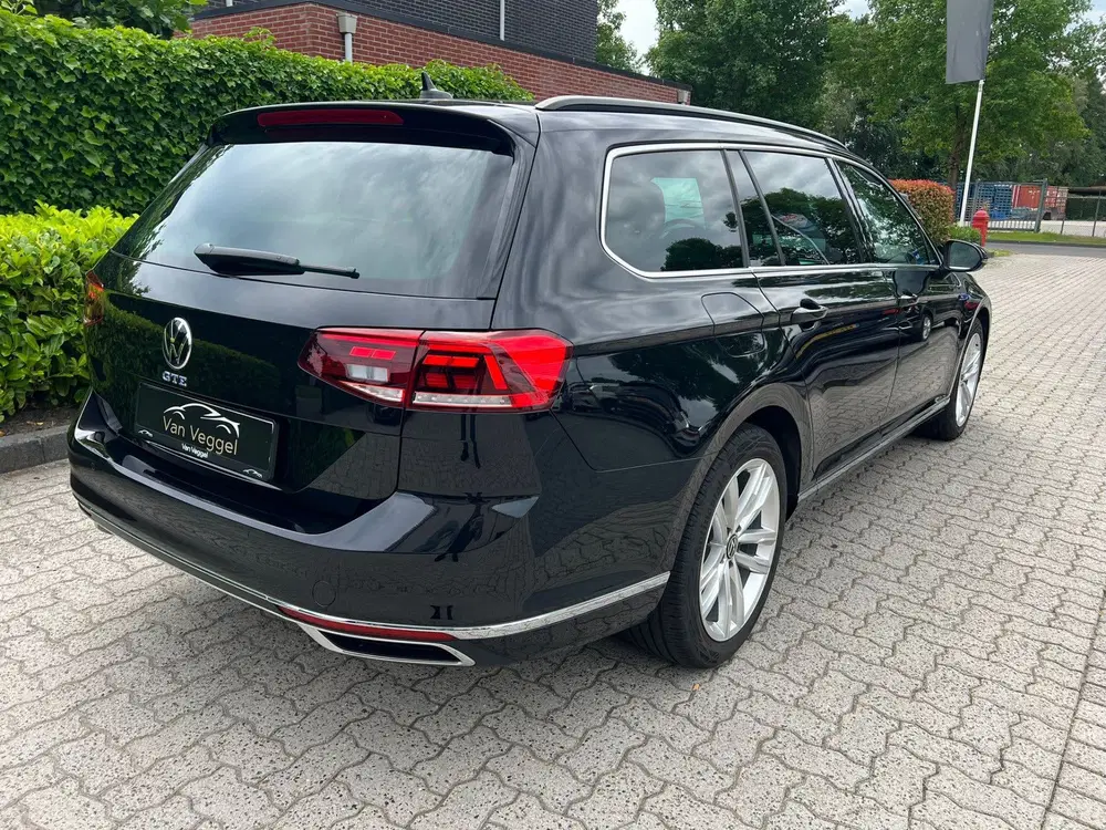 Volkswagen Passat 1.4 TSI PHEV GTE virtual cockpit uit 2022, foto 3
