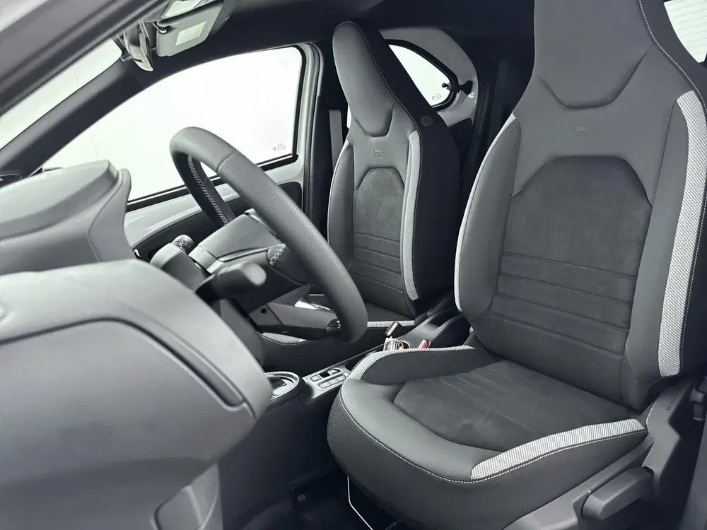 Toyota Aygo X Hybrid 115 GR Sport uit 2026, foto 14