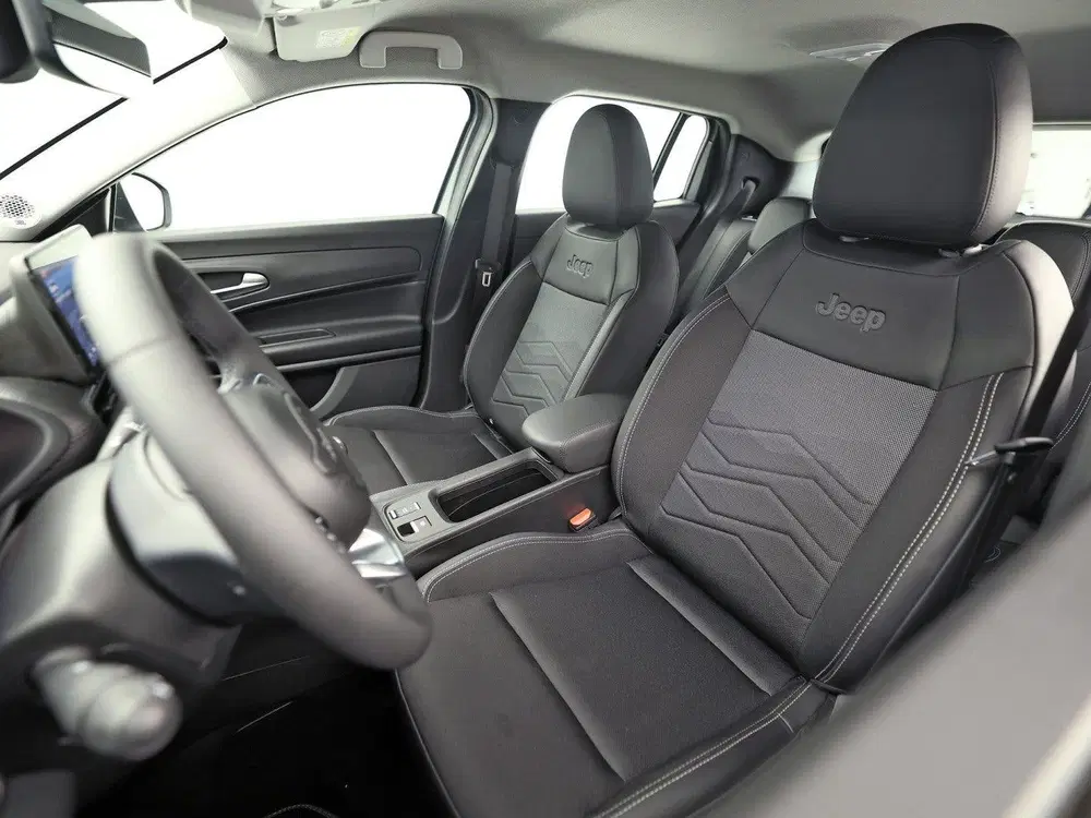 Jeep Avenger 1.2 Altitude Sports (VIRTUAL COCKPIT uit 2025, foto 13