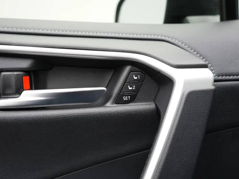 Toyota RAV 4 2.5 Hybrid Executive uit 2023, foto 6
