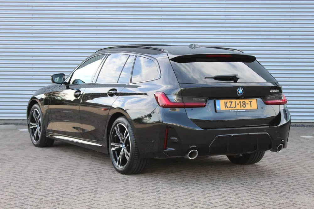 BMW 3-serie 320e M-pakket uit 2023, foto 8