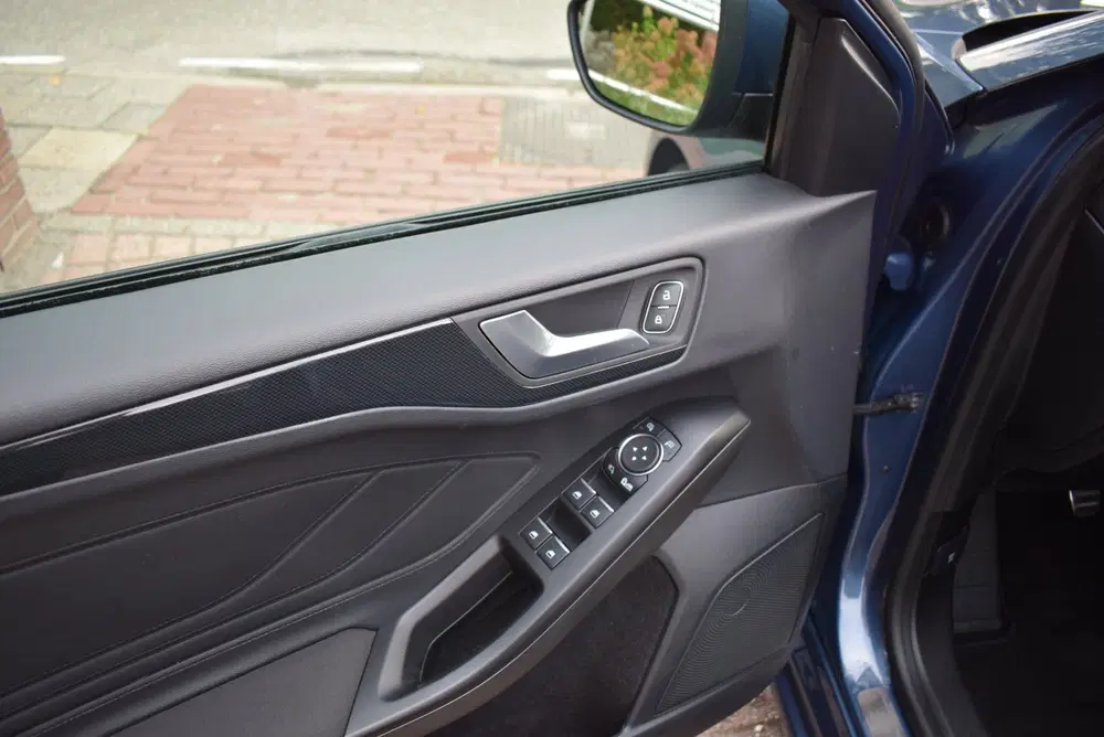 Ford Focus PK EcoBoost Hybrid ST Line X Business C uit 2020, foto 12