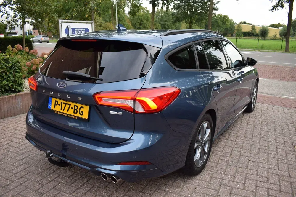 Ford Focus PK EcoBoost Hybrid ST Line X Business C uit 2020, foto 4