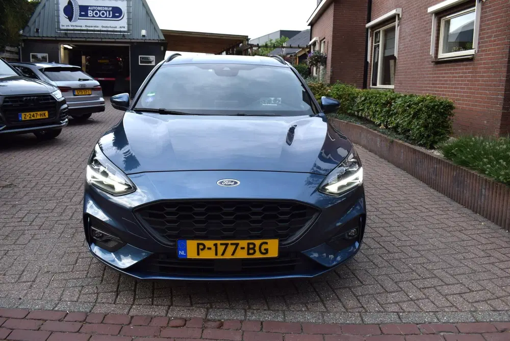 Ford Focus PK EcoBoost Hybrid ST Line X Business C uit 2020, foto 5