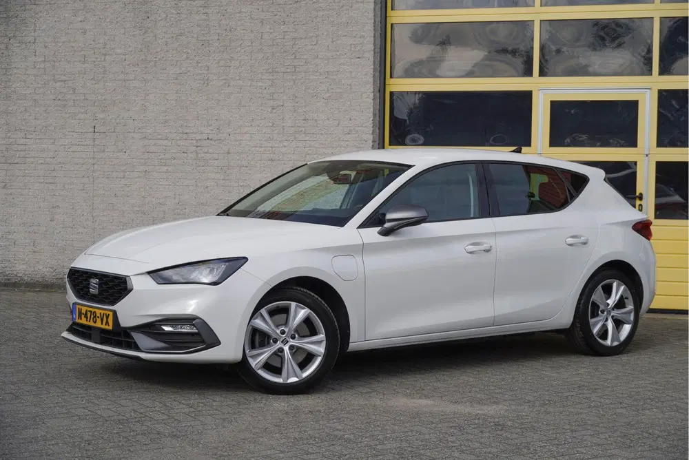 SEAT Leon 1.4 TSI 150PK Automaat eHybrid PHEV FR Bus uit 2021, foto 2