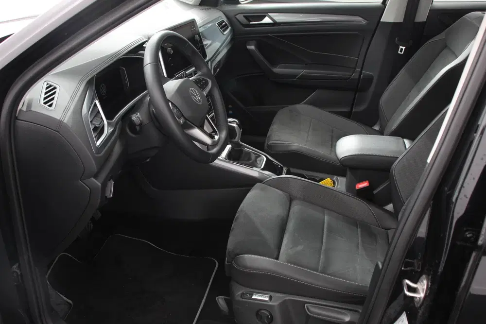 Volkswagen T-Roc 1.5 TSI 150pk Automaat Style Navigatie App uit 2023, foto 9