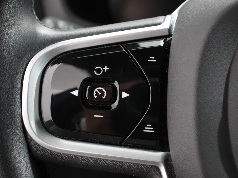 Volvo V60 2.0 B4 R-Design Navigatie Camera Climate C uit 2022, foto 14