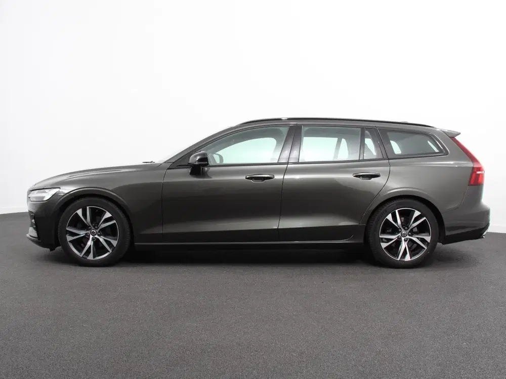 Volvo V60 2.0 B4 R-Design Navigatie Camera Climate C uit 2022, foto 7