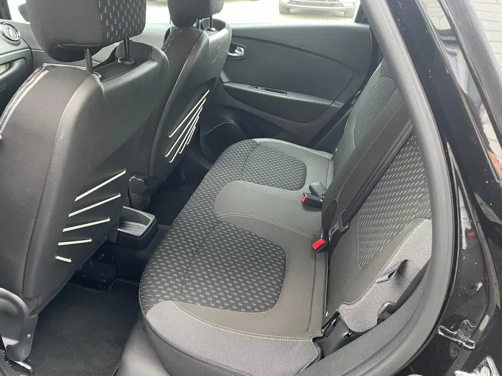 Renault Captur 1.3 TCe 130 Zen uit 2019, foto 6
