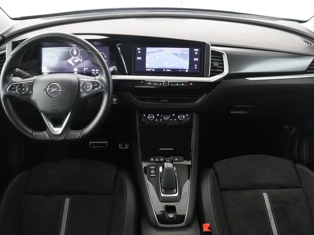 Opel Grandland 1.6 Turbo Plug-In GSE 300PK Hybrid4 4x4 uit 2023, foto 3