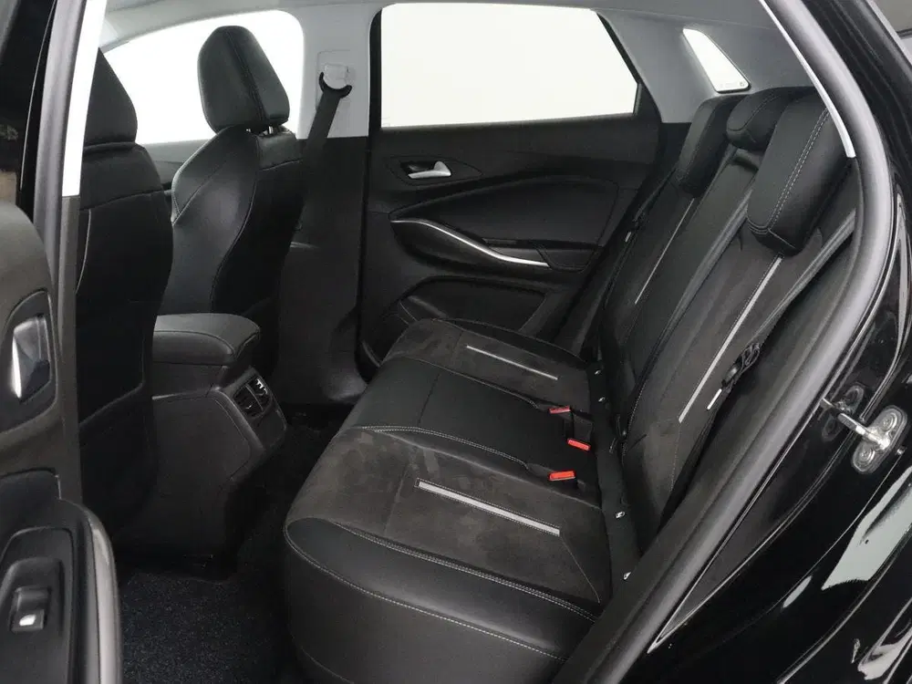 Opel Grandland 1.6 Turbo Plug-In GSE 300PK Hybrid4 4x4 uit 2023, foto 7