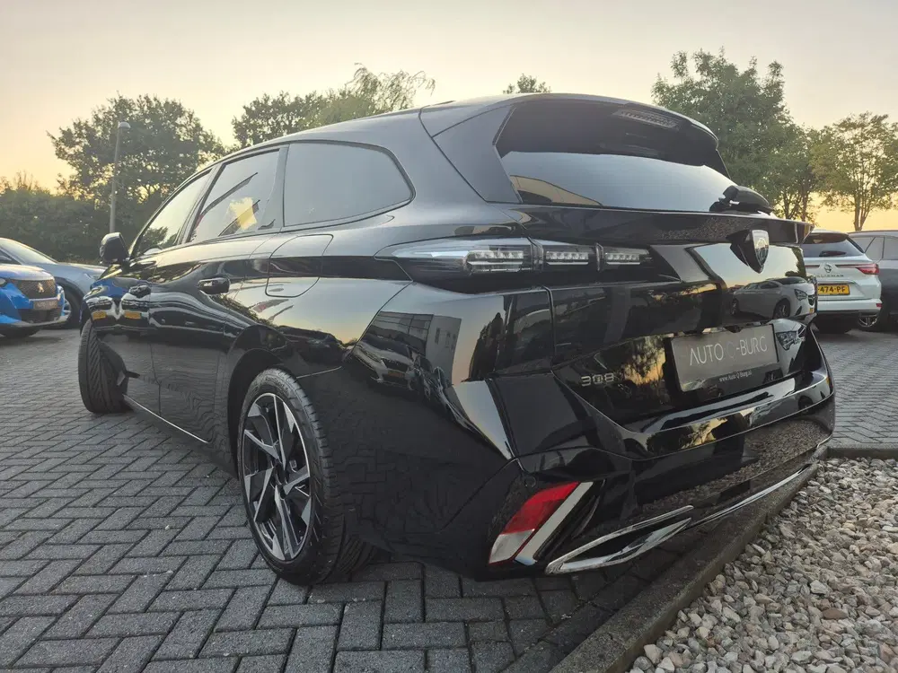 Peugeot 308 1.6 Plug-in Hybrid Allure uit 2023, foto 5