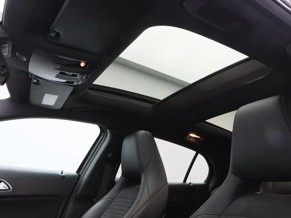 Mercedes-Benz GLA 250 4Matic 211 Pk Premium Plus uit 2019, foto 12