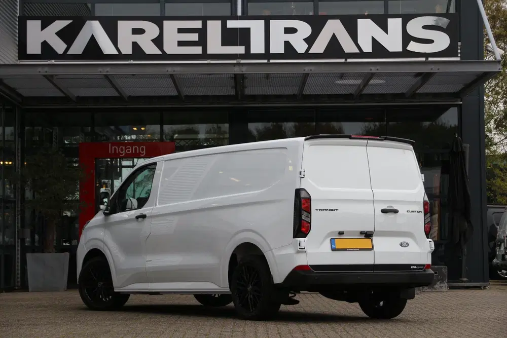 Ford Transit Custom 2.0 TDCI 136 uit 2024, foto 2
