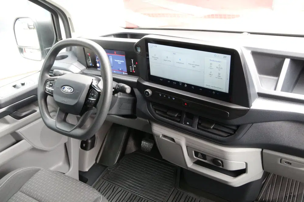 Ford Transit Custom 2.0 TDCI 136 uit 2024, foto 5