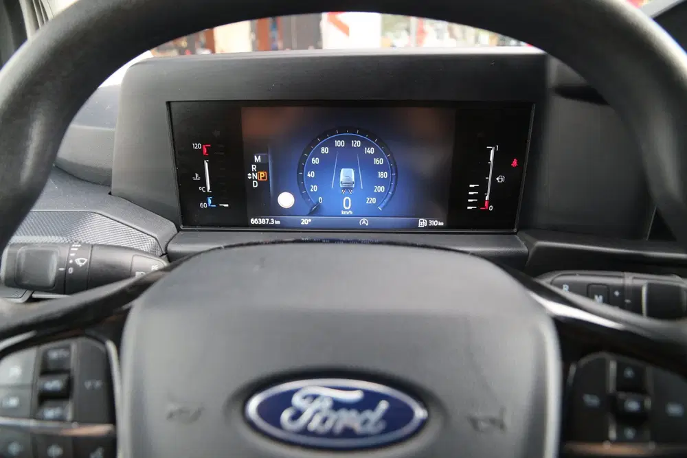 Ford Transit Custom 2.0 TDCI 136 uit 2024, foto 6