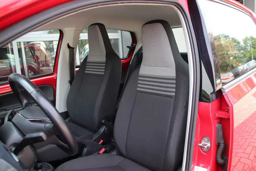 Volkswagen up! 1.0 75PK High Up Automaat Bluetooth uit 2019, foto 10