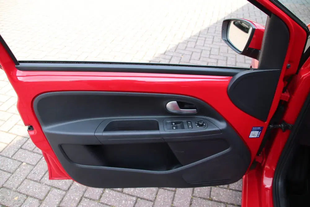 Volkswagen up! 1.0 75PK High Up Automaat Bluetooth uit 2019, foto 8