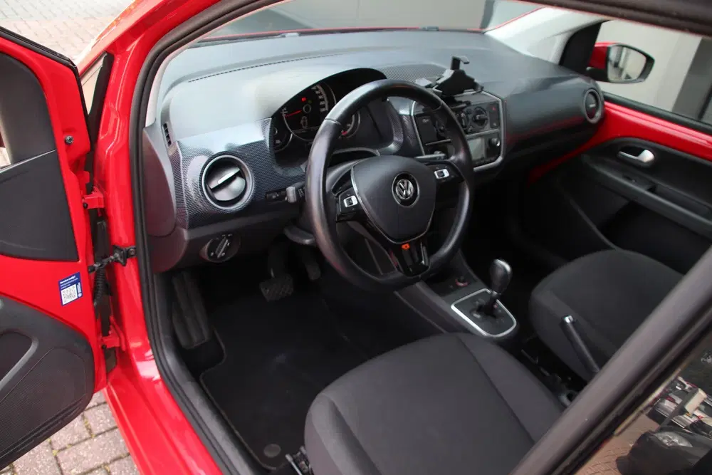 Volkswagen up! 1.0 75PK High Up Automaat Bluetooth uit 2019, foto 9