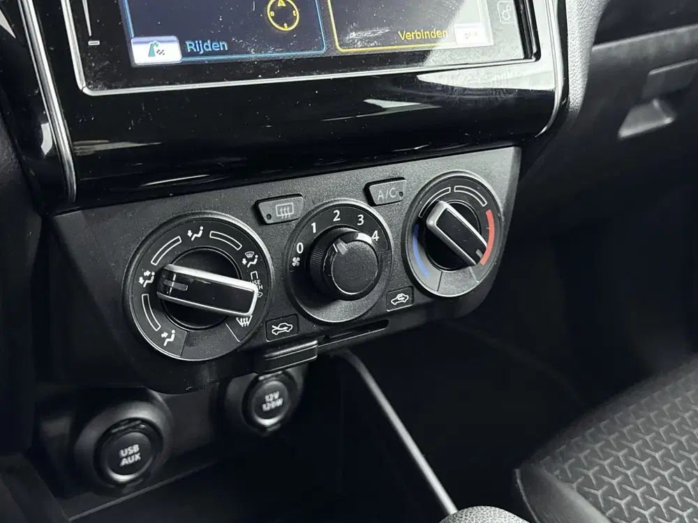 Suzuki Swift 1.2 Select GRATIS BOVAG AFLEVERPAKKET T.W. uit 2020, foto 15