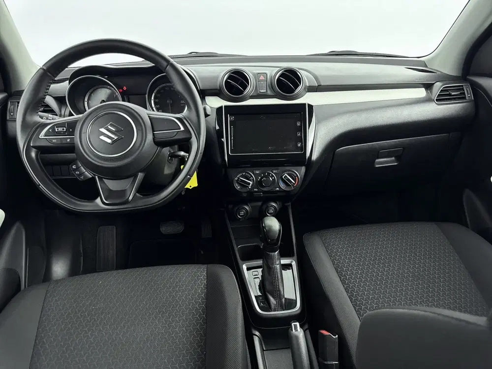 Suzuki Swift 1.2 Select GRATIS BOVAG AFLEVERPAKKET T.W. uit 2020, foto 3