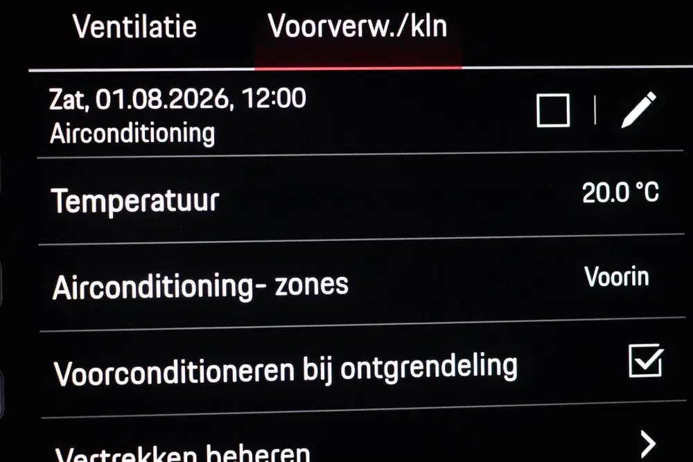 Porsche Cayenne 3.0 E-Hybrid Platinum Edition uit 2022, foto 6