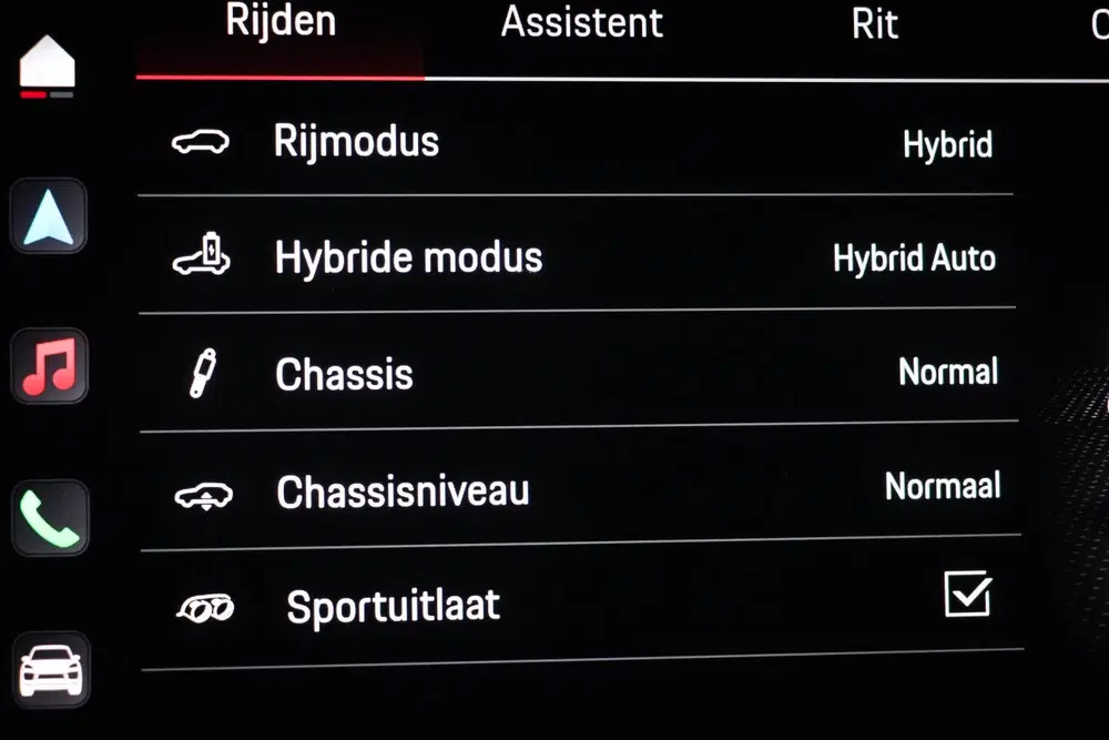 Porsche Cayenne 3.0 E-Hybrid Platinum Edition uit 2022, foto 8
