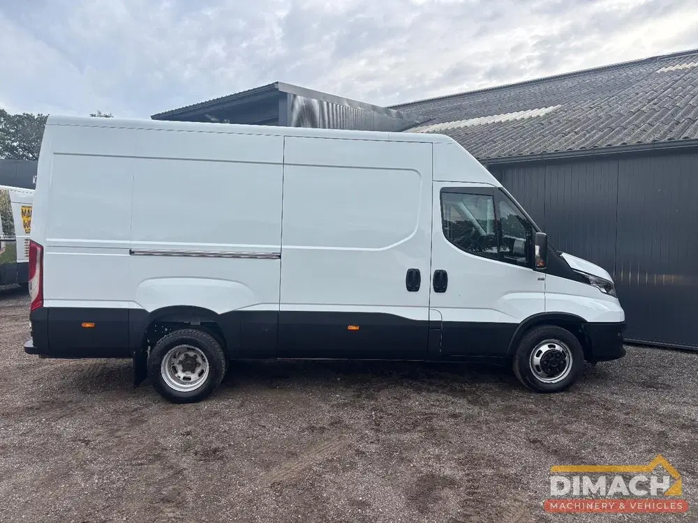 Iveco Daily Dubbellucht uit 2019, foto 3