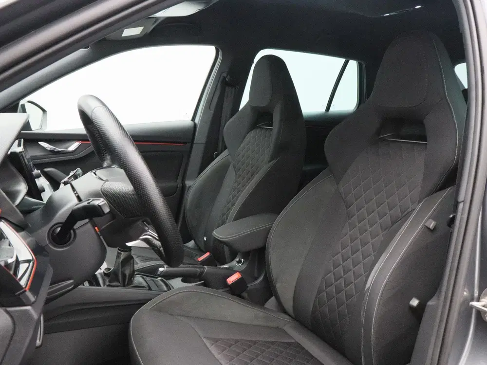 Skoda Scala 1.0 TSi 110 Pk Sport Business uit 2023, foto 5