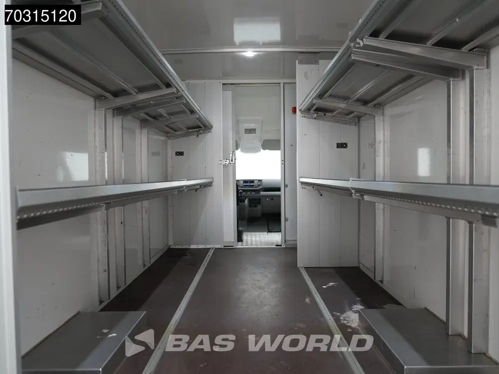 MAN TGE Bakwagen Verkoopwagen Foodtruck Meubelbak uit 2019, foto 11