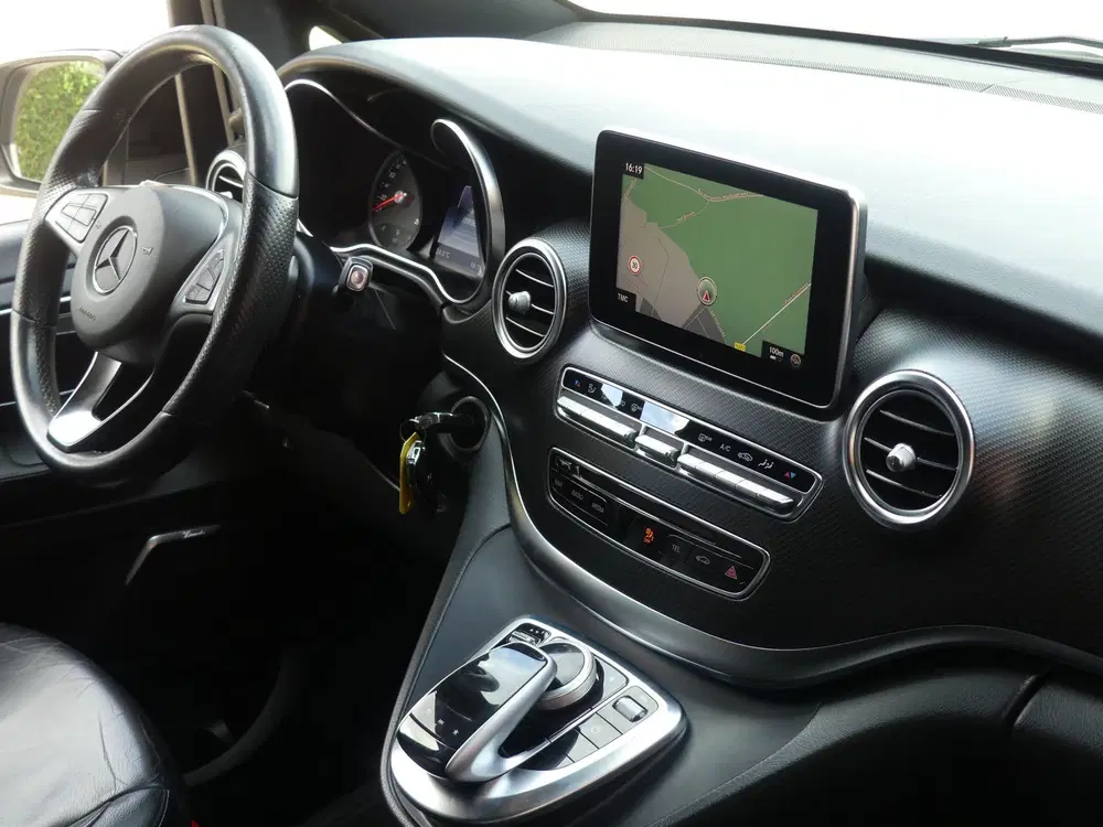 Mercedes-Benz V-Klasse 250d LANG AMG Dubbel Cabine LED uit 2019, foto 2