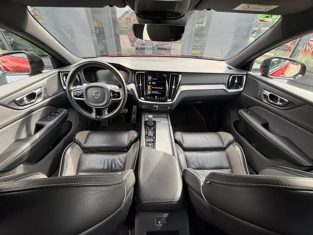Volvo S60 B3 R-Design (bj 2020 uit 2020, foto 2