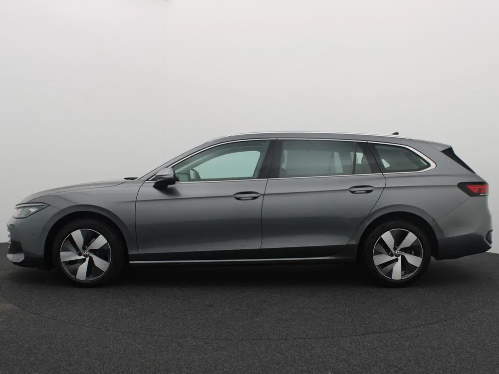 Volkswagen Passat 1.5 eTSI Business NL-AUTO uit 2024, foto 2