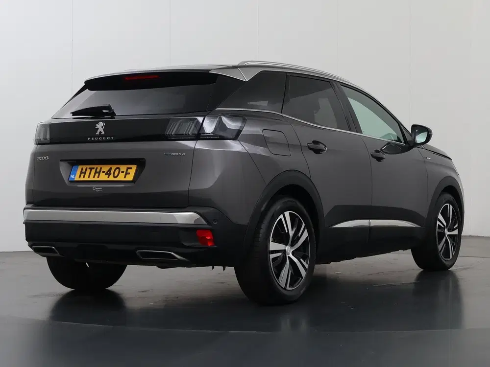 Peugeot 3008 1.6 HYbrid4 300 GT uit 2023, foto 2