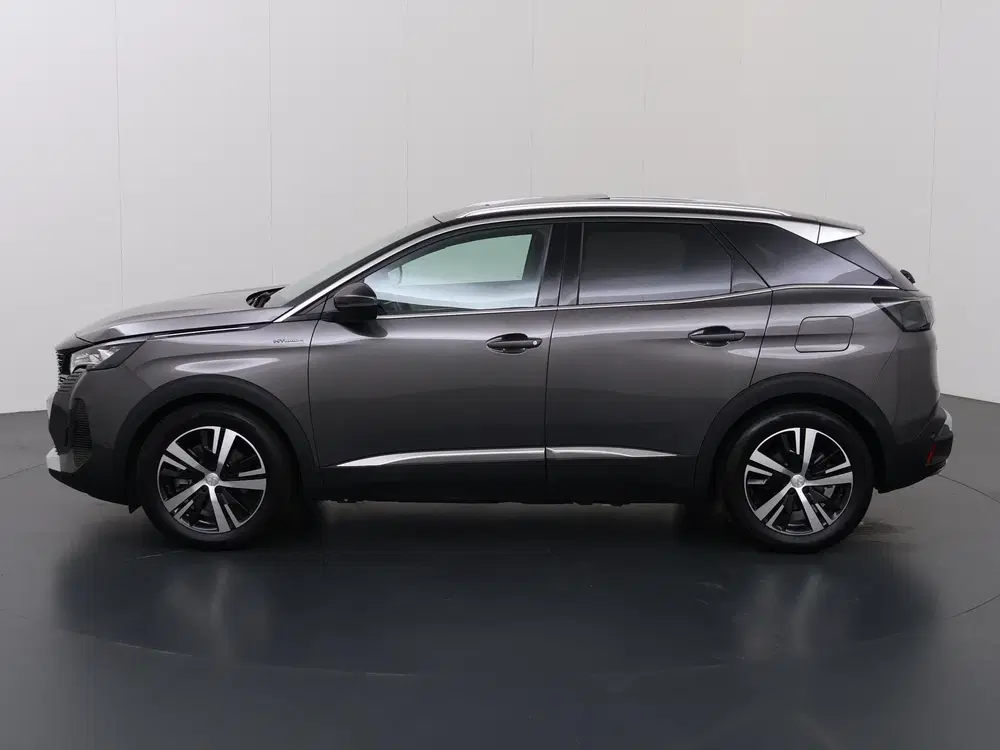 Peugeot 3008 1.6 HYbrid4 300 GT uit 2023, foto 5