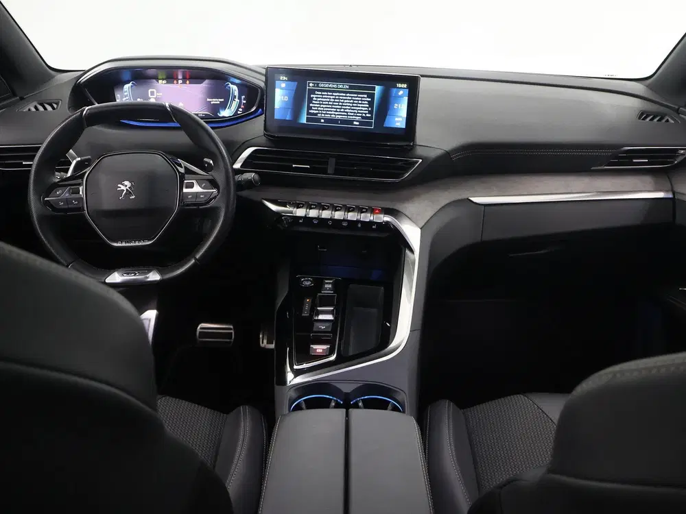 Peugeot 3008 1.6 HYbrid4 300 GT uit 2023, foto 8