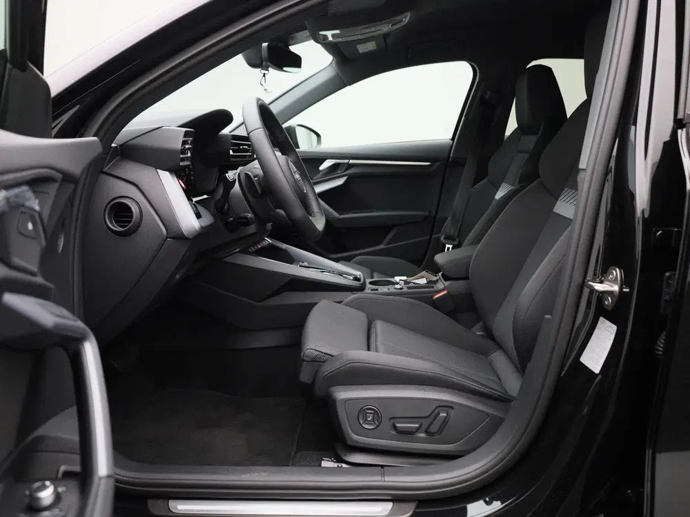 Audi A3 40 TFSI e Advanced edition l Adaptive crui uit 2025, foto 11