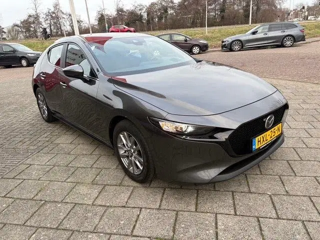 Mazda 3 2.0 e-SkyActiv-G M Hybrid 122 uit 2021, foto 5