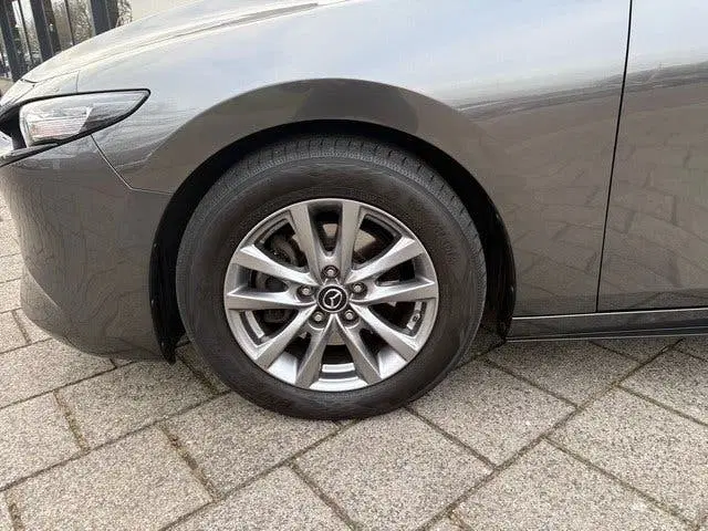 Mazda 3 2.0 e-SkyActiv-G M Hybrid 122 uit 2021, foto 8