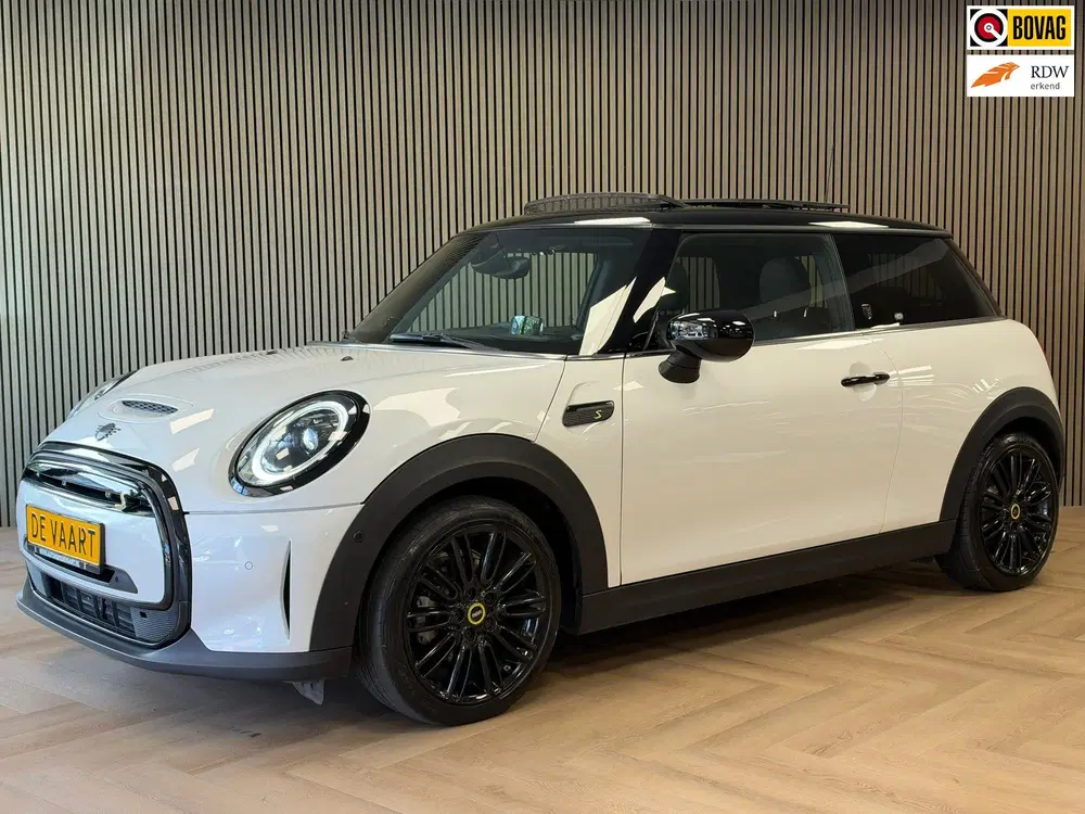 Mini Electric Mini Cooper SE Yours 33 kWh 98% SOH PANO N uit 2023