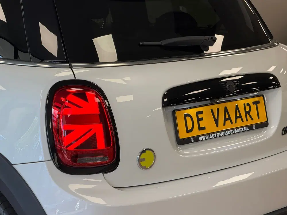 Mini Electric Mini Cooper SE Yours 33 kWh 98% SOH PANO N uit 2023, foto 15