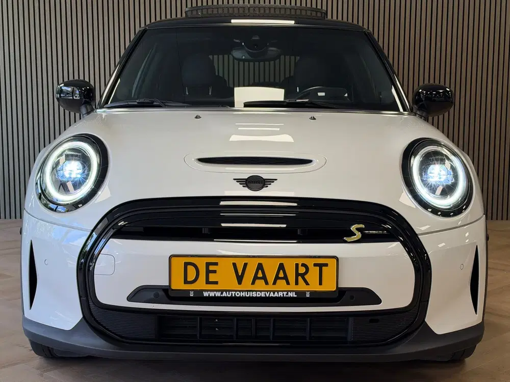 Mini Electric Mini Cooper SE Yours 33 kWh 98% SOH PANO N uit 2023, foto 2