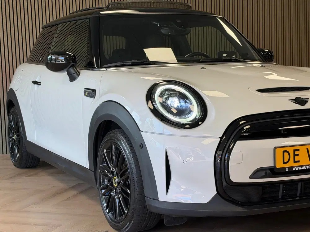 Mini Electric Mini Cooper SE Yours 33 kWh 98% SOH PANO N uit 2023, foto 4