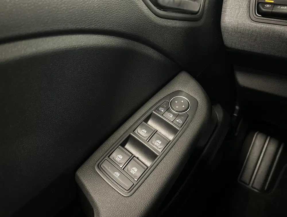 Mitsubishi Colt 1.6 HEV Intense uit 2025, foto 14