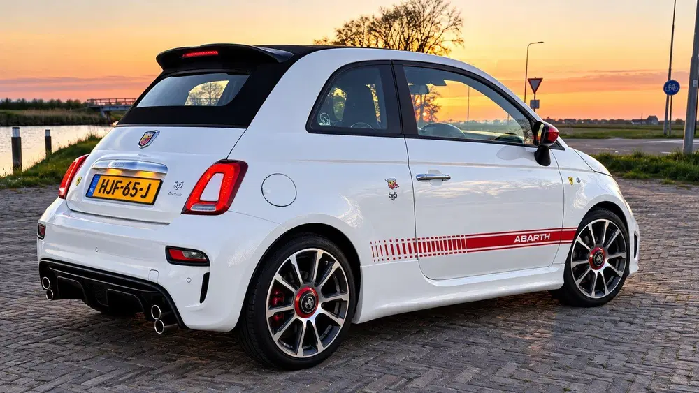 Abarth 595C Pista 1.4 T-Jet Abarth MTA Turismo 1 uit 2022, foto 3