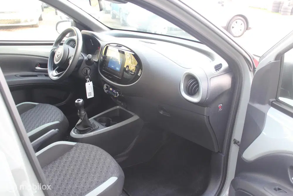 Toyota Aygo X 1.0 VVT-i MT Pulse ECC uit 2025, foto 13