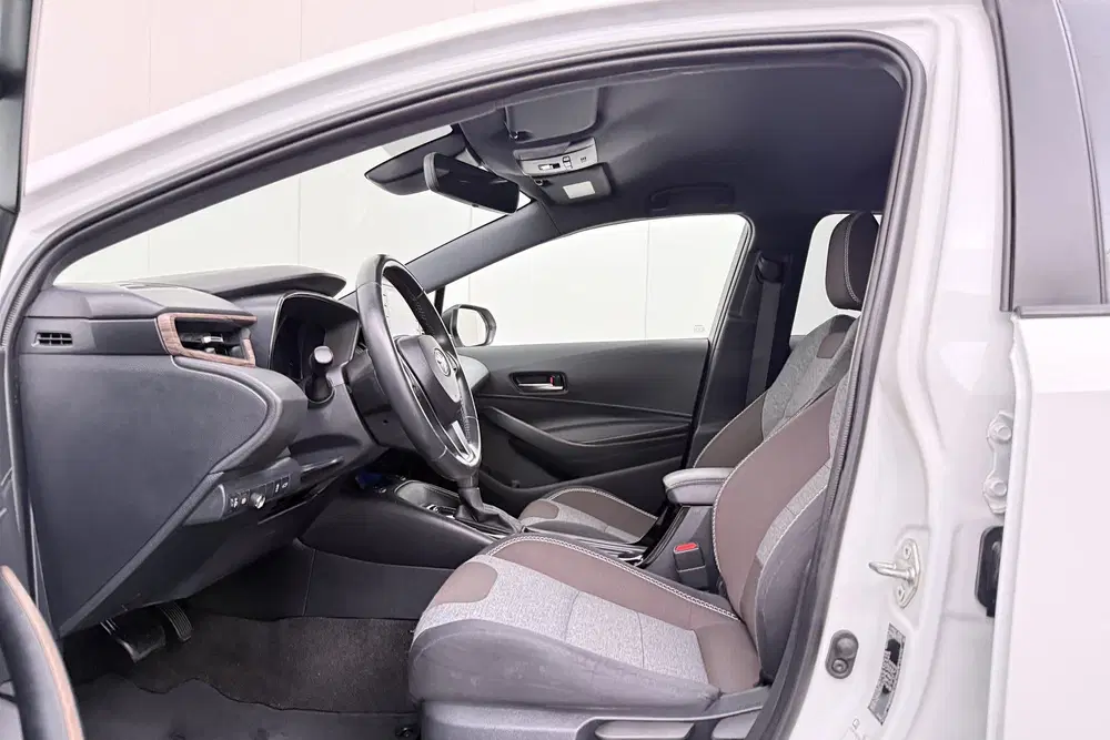 Toyota Corolla 1.8 Hybrid TREK Camera Adapt.C uit 2020, foto 10